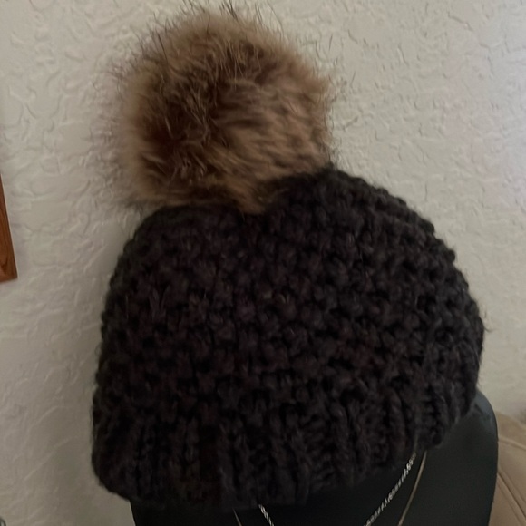 Accessories - Knit hat